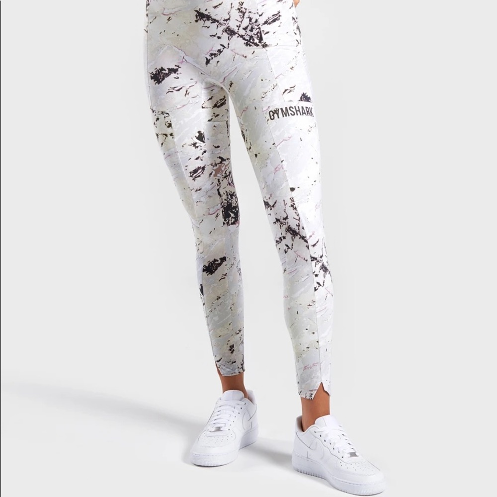Gymshark Ori Legging size small